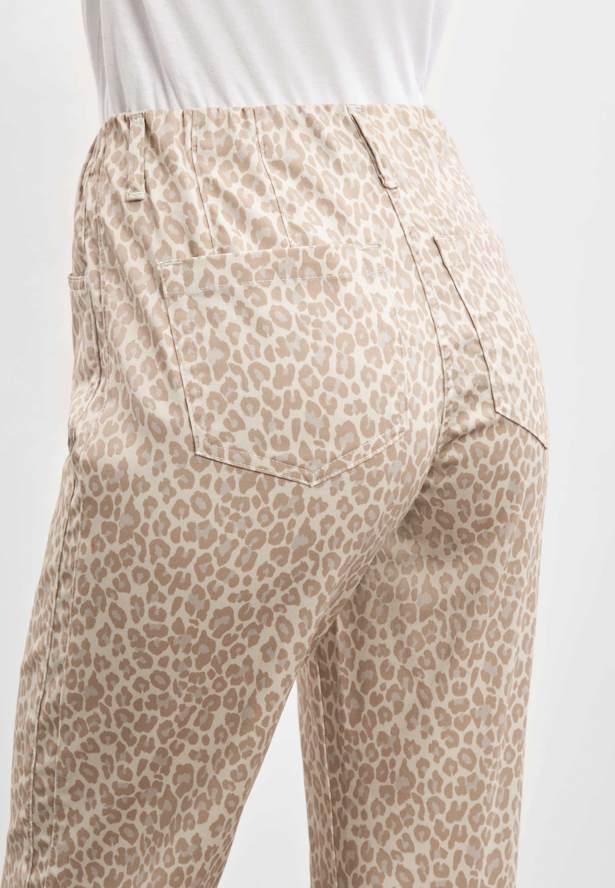 LAURIE Patricia Pure Regular Crop Trousers REGULAR 13036 Birch Leopard