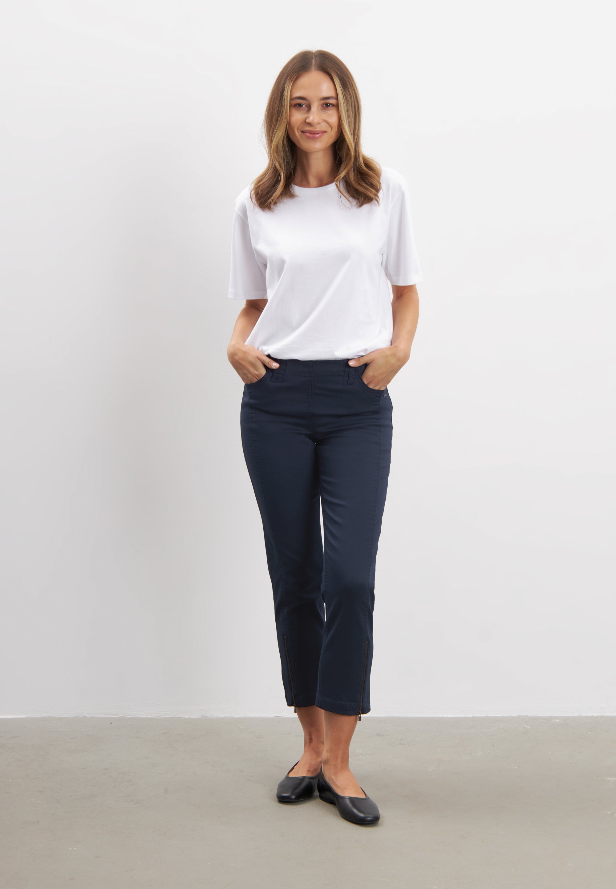 LAURIE Piper Regular Crop Trousers REGULAR 49000 Navy